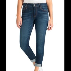 Kut from the Kloth Catherine Boyfriend Petite Jeans